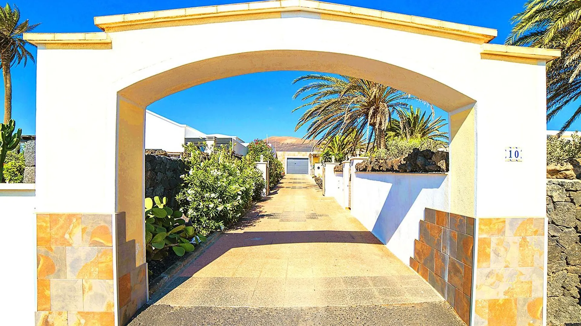 شقة Tiny House Madora - Sea View - Amazing Garden - Quiet Location - Bodegas & Hiking Trails Nearby La Asomada  إسبانيا